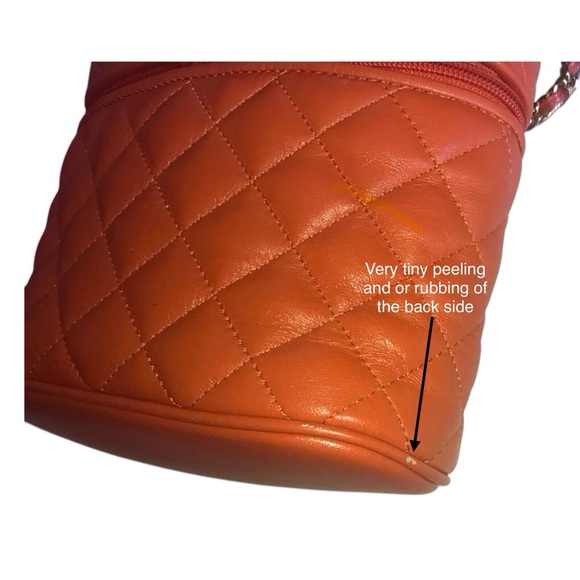Vintage Quilted Crossbody Bag - Picture 13 of 15